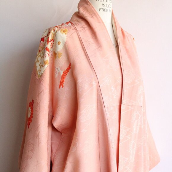 Vintage Kimono Robe with Obi, Silk Japanese Chu Furisode Pink with Flowers - Picture 10 of 10